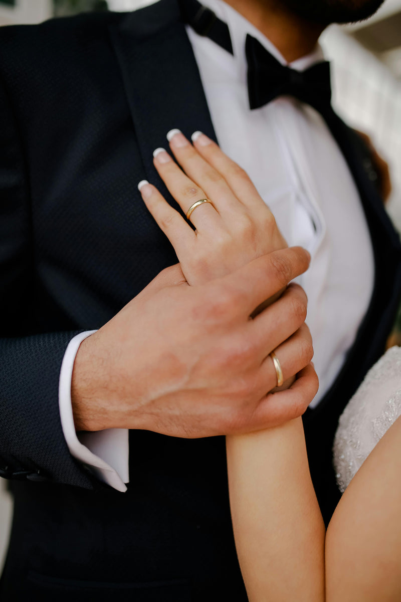 How to Choose the Perfect Wedding Ring: A Complete Guide for Couples
