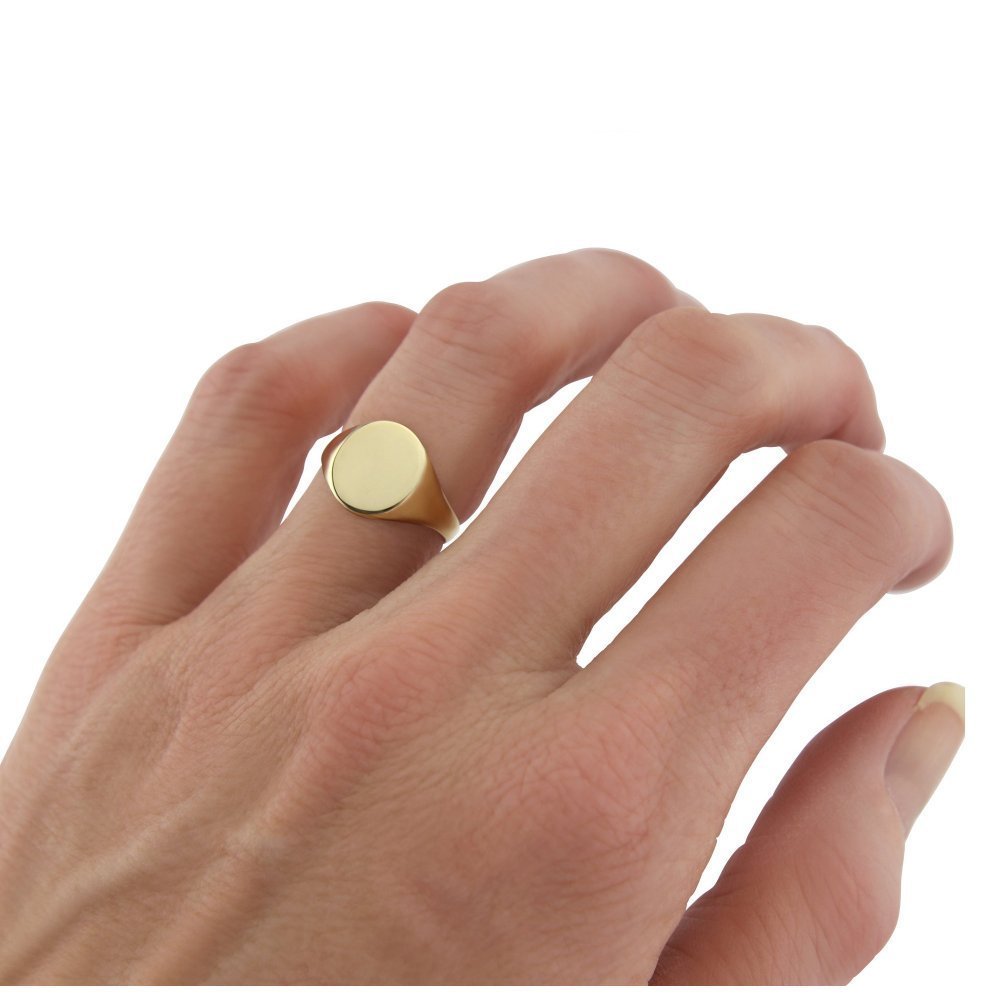 Ladies Gold Engraved Oval-Shaped Signet Ring