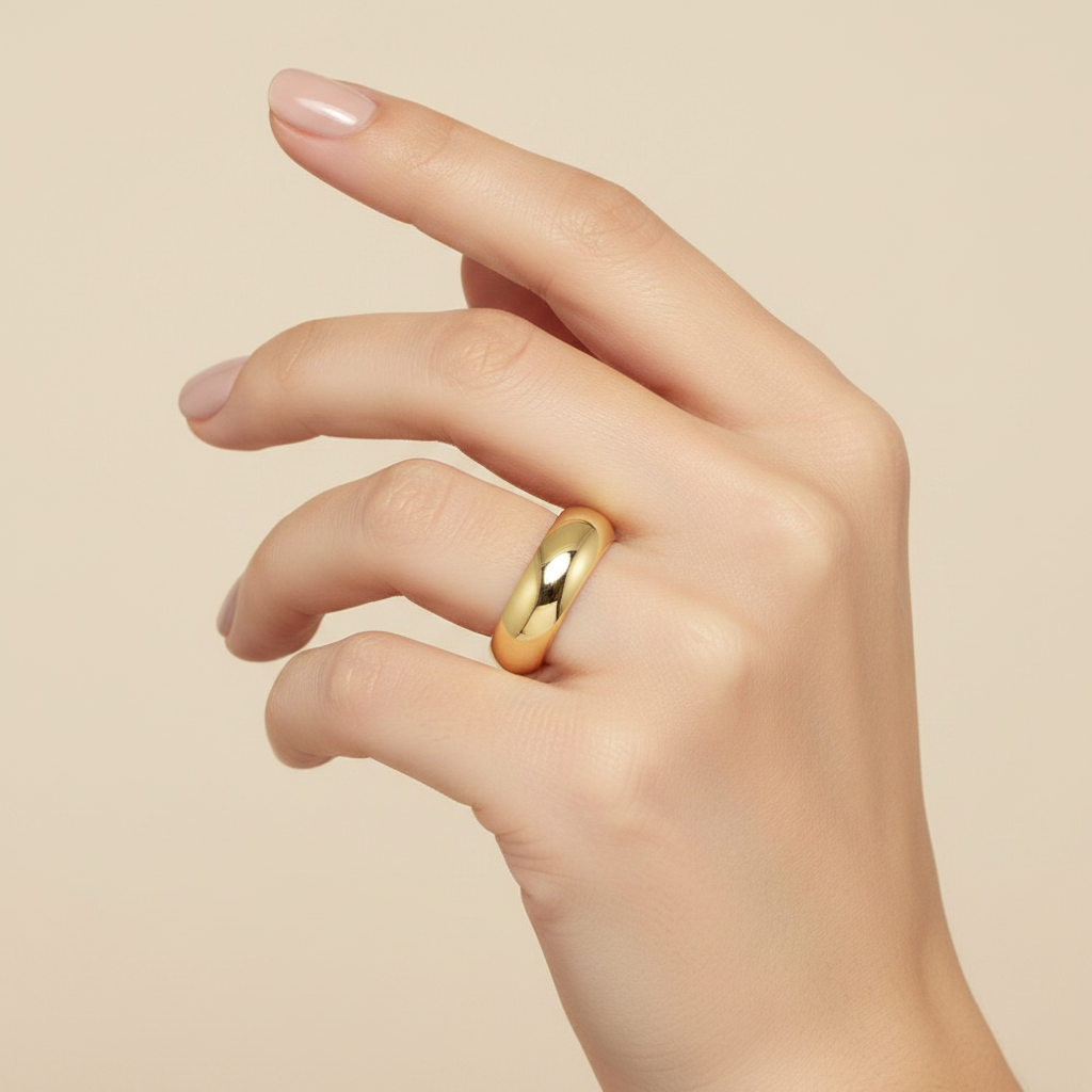18ct Yellow Gold Heavy Court Shape 7mm Wedding Ring