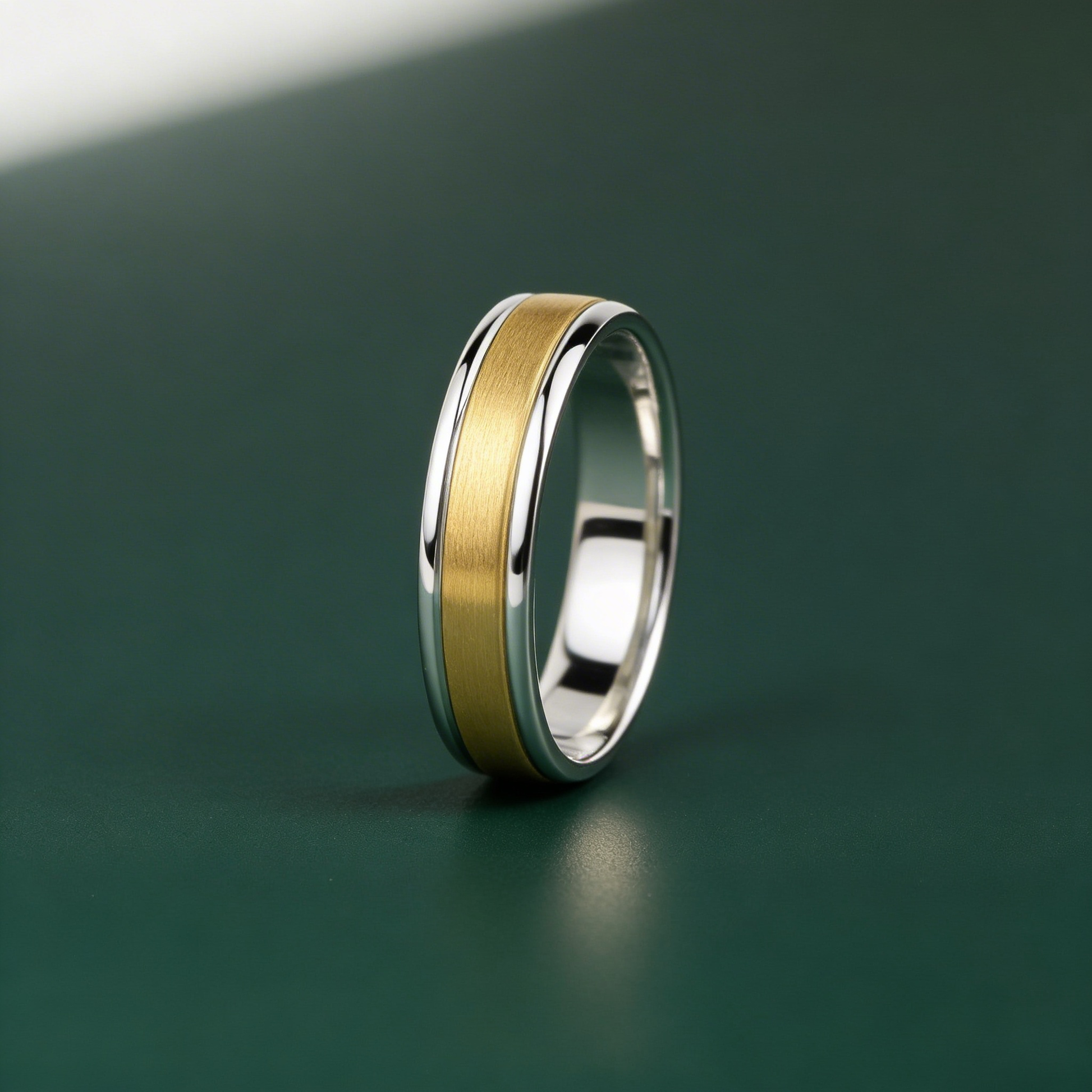 Silver 925 and 9ct Yellow Gold Court Shape Matt Center 5mm Wedding Ring