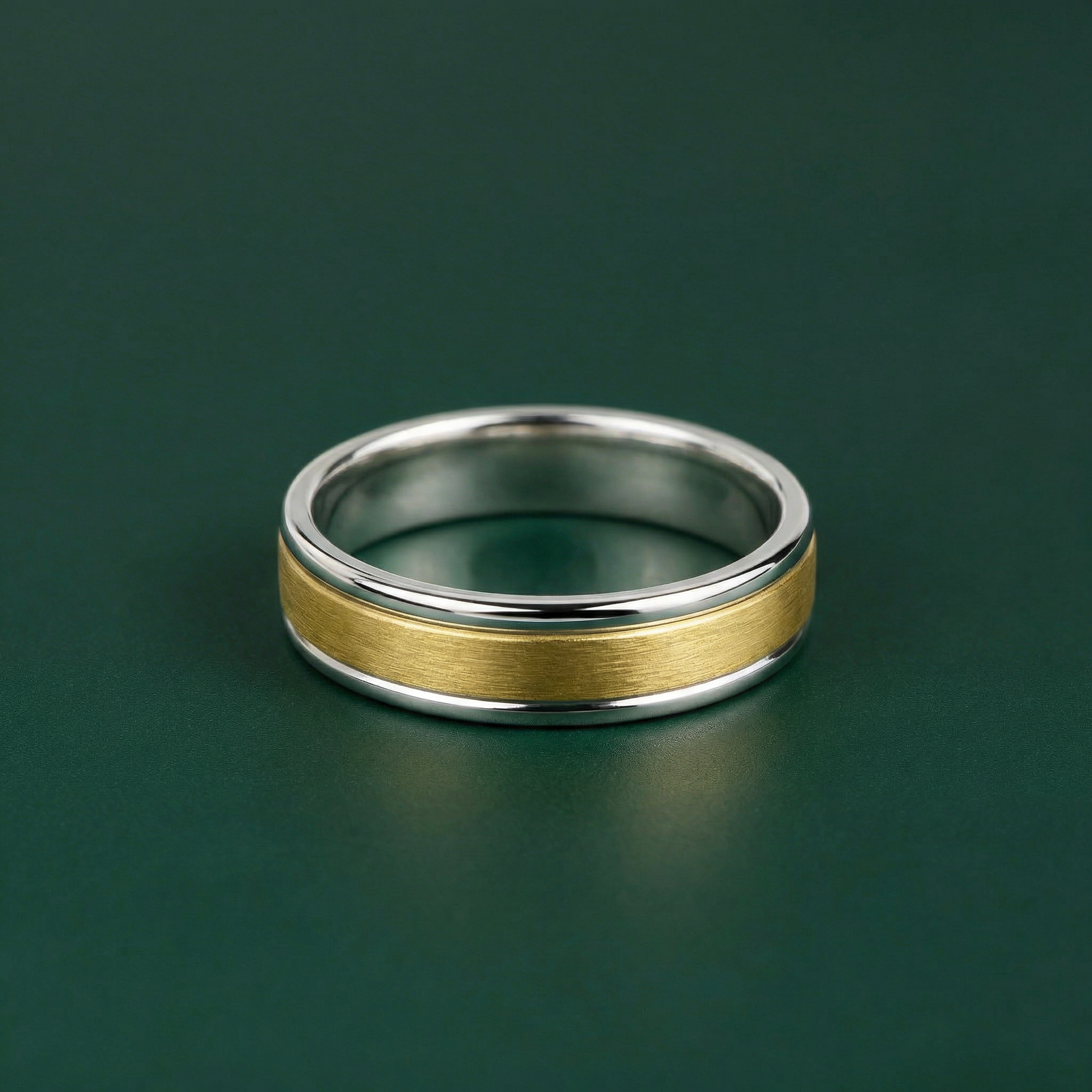Silver 925 and 9ct Yellow Gold Court Shape Matt Center 5mm Wedding Ring