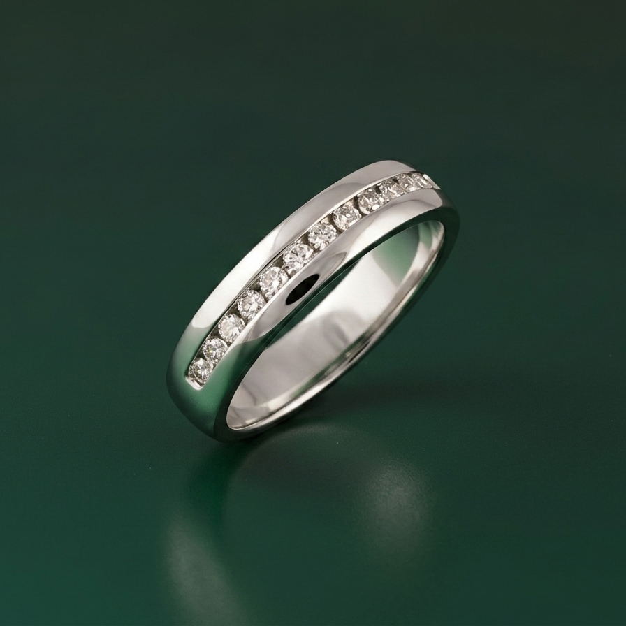 18ct White Gold 0.25 carat Diamond Eternity 4mm Wedding Ring