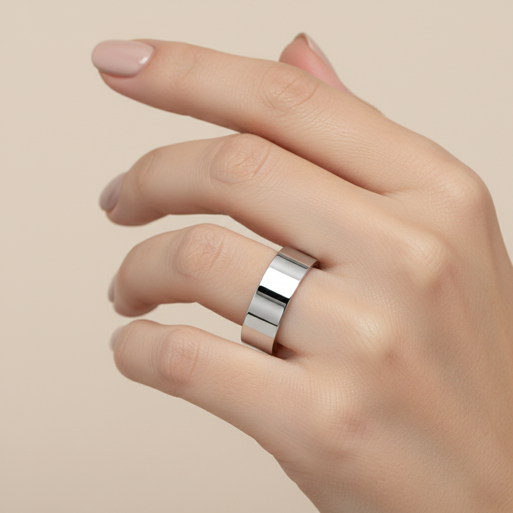 18ct White Gold Heavy Flat 7mm Wedding Ring